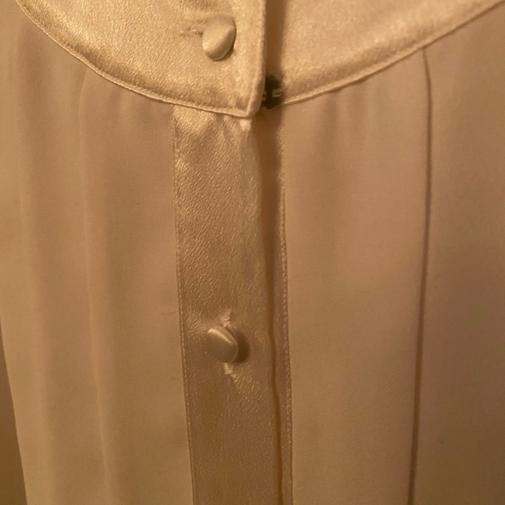 Blouse - Picture 2 of 6
